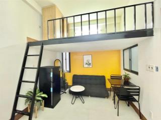 Hệ thống gác, full nội thất, có cửa sổ thoáng mát, ngay trung tâm quận 7