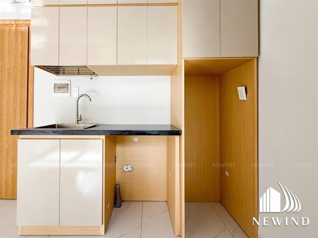 Hệ thống studio full nội thất, ban công/cửa sổ thoáng mát