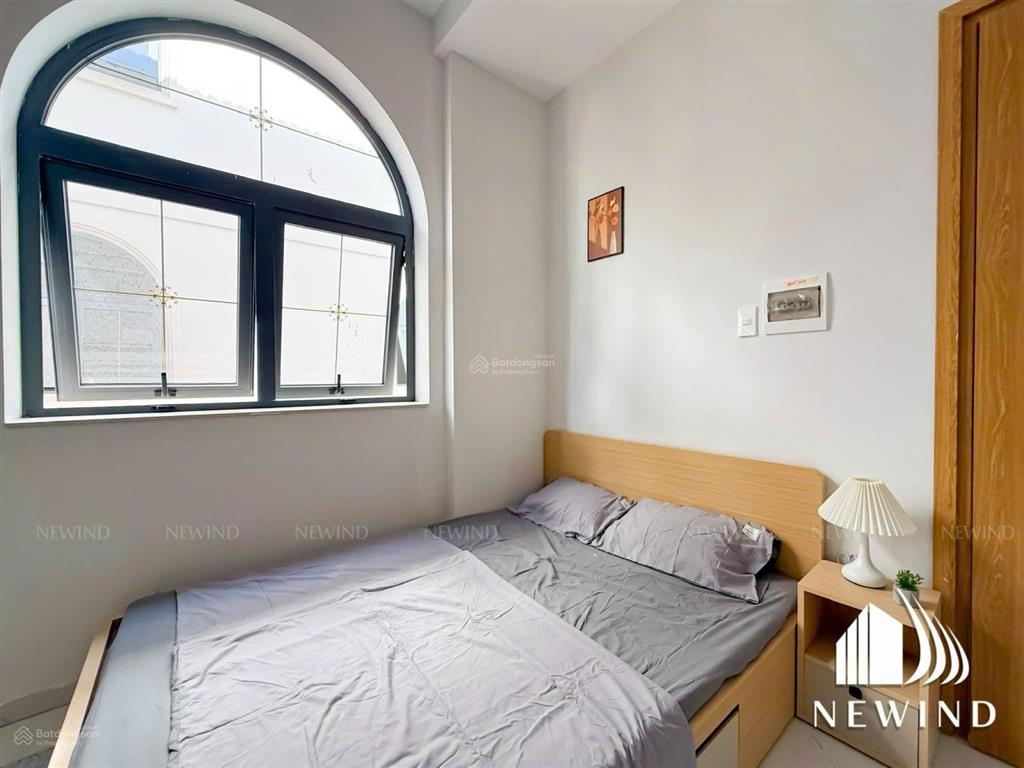 Hệ thống studio full nội thất, ban công/cửa sổ thoáng mát