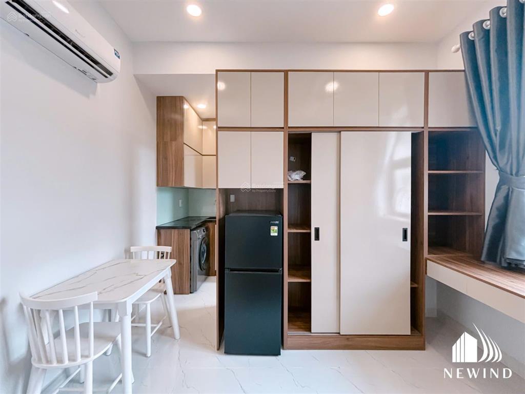 Hệ thống studio full nội thất, ban công/cửa sổ thoáng mát