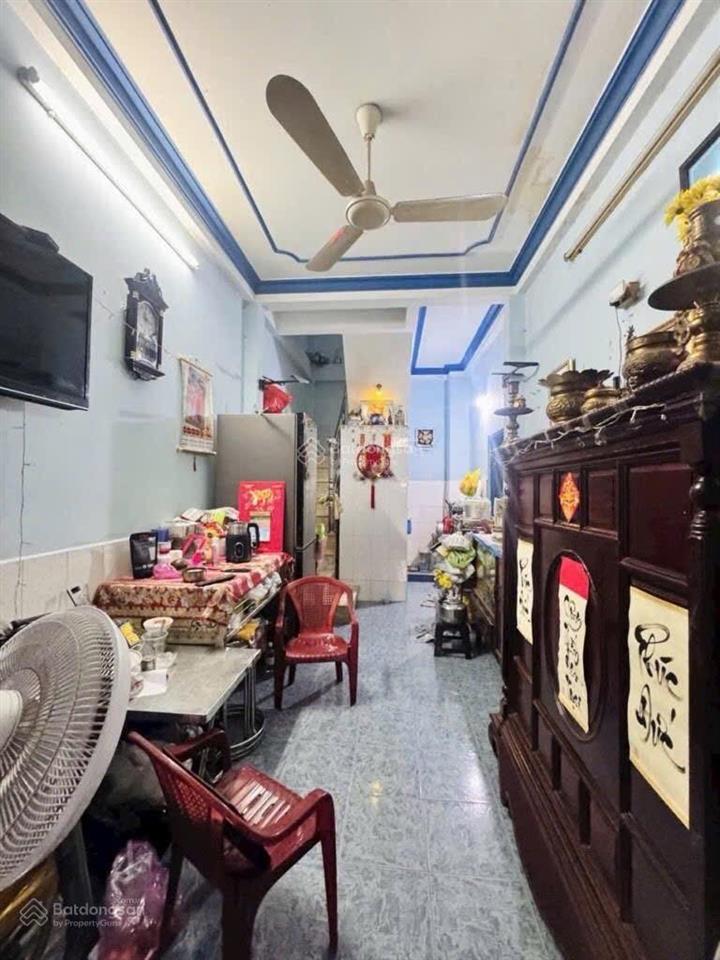 Nhà nguyễn thiện thuật quận 3  nhà khu vực kinh doanh sầm uất  34 m2  5 tầng, 9.45 tỷ