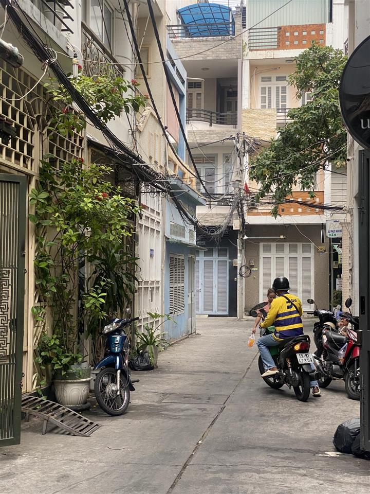 Bán nhà  huỳnh văn bánh  phú nhuận  51.5 m2  hxh  9 tỷ ,