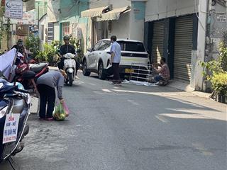 Bán nhà mặt tiền  hoa đào phan xích long  phú nhuận  4 tầng  70 m2  13.5 tỷ ,