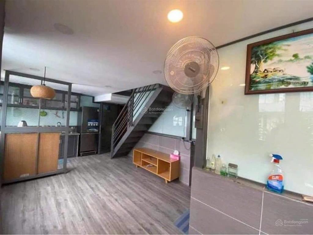 Bán nhà  đường huỳnh văn bánh  phú nhuận  4 tầng  38 m2  đang có dòng tiền  7 tỷ ,