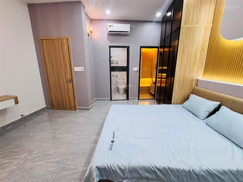 Bán nhà  trung tâm phú nhuận  56 m2  chính chủ  chỉ 7.6 tỷ ,