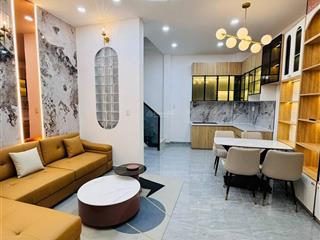 Bán nhà  trung tâm phú nhuận  56 m2  chính chủ  chỉ 7.6 tỷ ,
