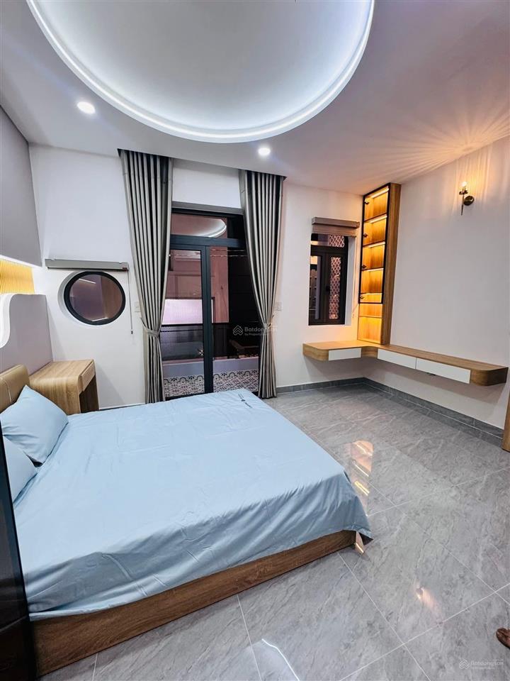 Bán nhà  trung tâm phú nhuận  56 m2  chính chủ  chỉ 7.6 tỷ ,