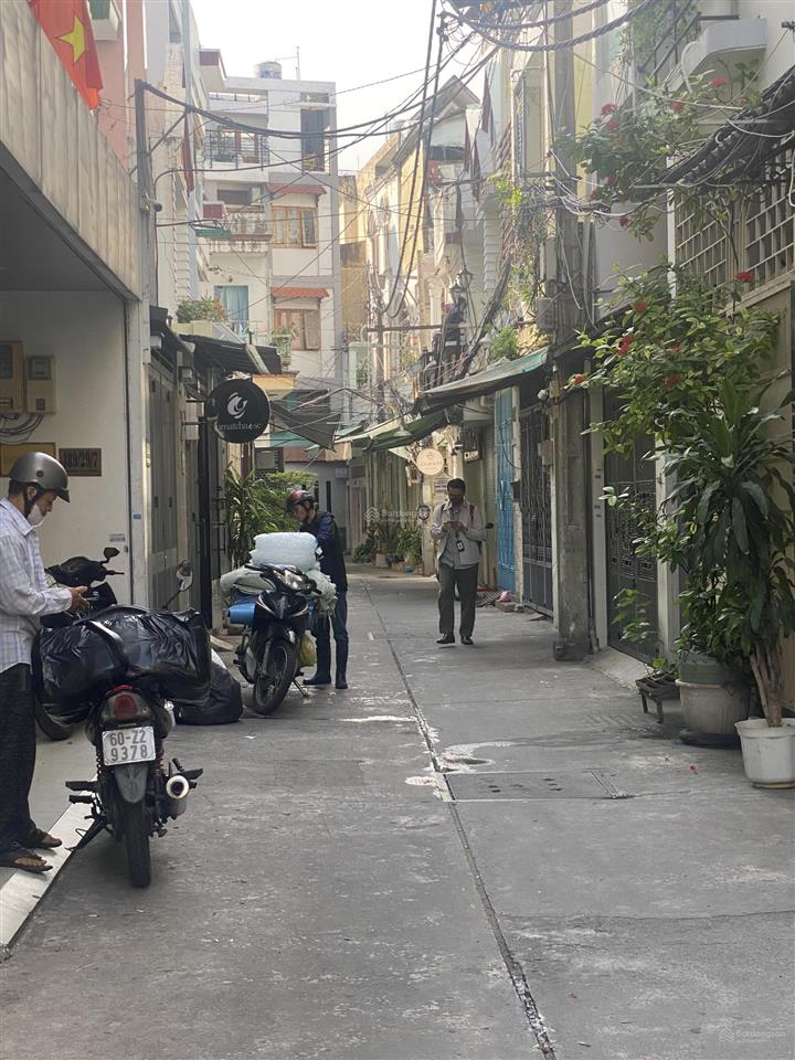 Bán nhà phú nhuận 52 m2  phù hợp xây mới, chỉ cần mua là có giá trị  9 tỷ