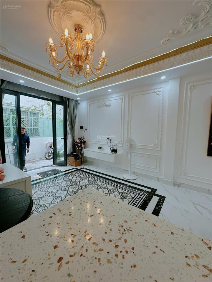 Nhà đẹp phú nhuận nội thất tân cổ điển chỉ xách vali vào ở, 7.6 tỷ,
