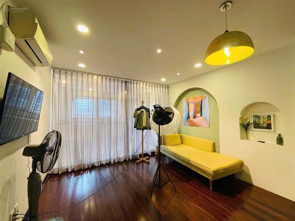 Bán nhà nguyễn văn đậu hxh 5 tầng chỉ 9,99 tỷ