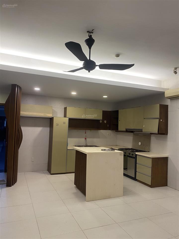 Bán căn hộ chung cư h2  hoàng diệu  quận 4  130 m2  chỉ 8,5 tỷ (tl)