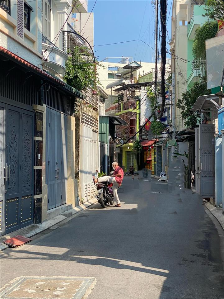 Bán nhà  phú nhuận  72 m  nhà hẻm xe hơi  8,8 tỷ
