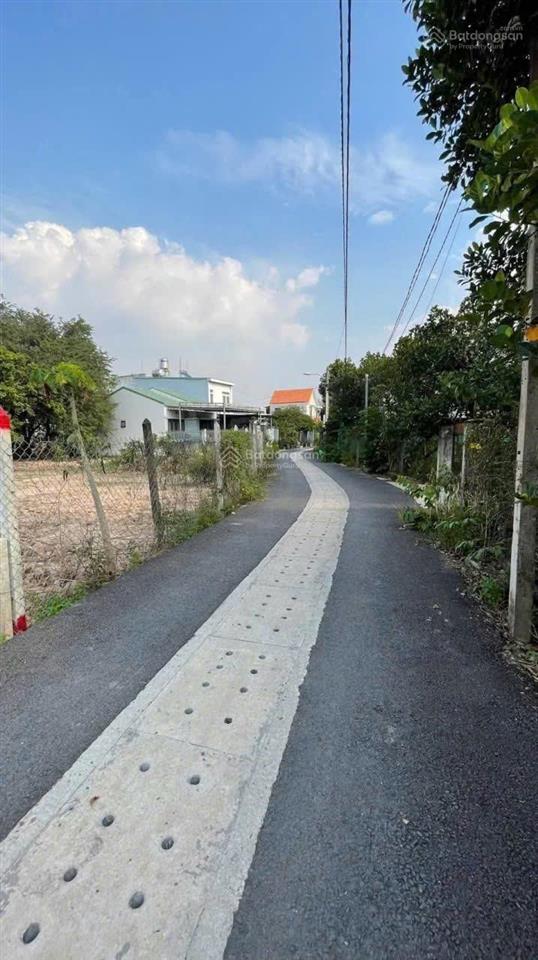 Cần ra gấp lô đất dt 125m2 ngay gần góc ngã tư nguyễn chí thanh và phan đăng lưu  sổ hồng riêng