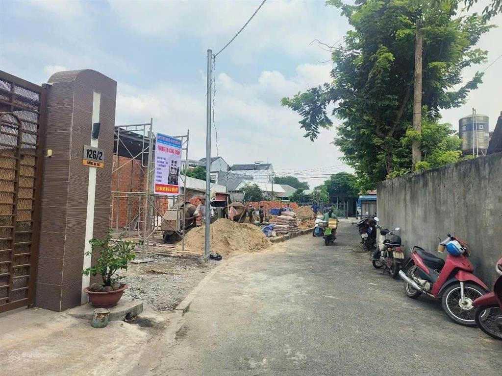 Cần ra gấp lô đất đẹp dt 90m2 ngay ubnd phường phú an sổ hồng riêng