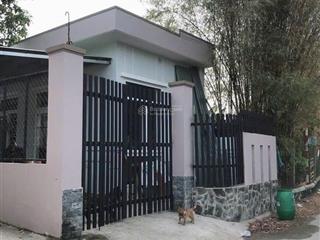 Chính chủ ra gấp lô đất có nhà sẵn dt 162,3m2 ngay phường phú lợi  sổ hồng riêng