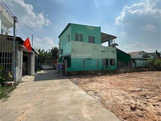 Chính chủ cần ra gấp lô đất đẹp dt 100m2 ngay sát chợ bưng cầu  sổ hồng riêng