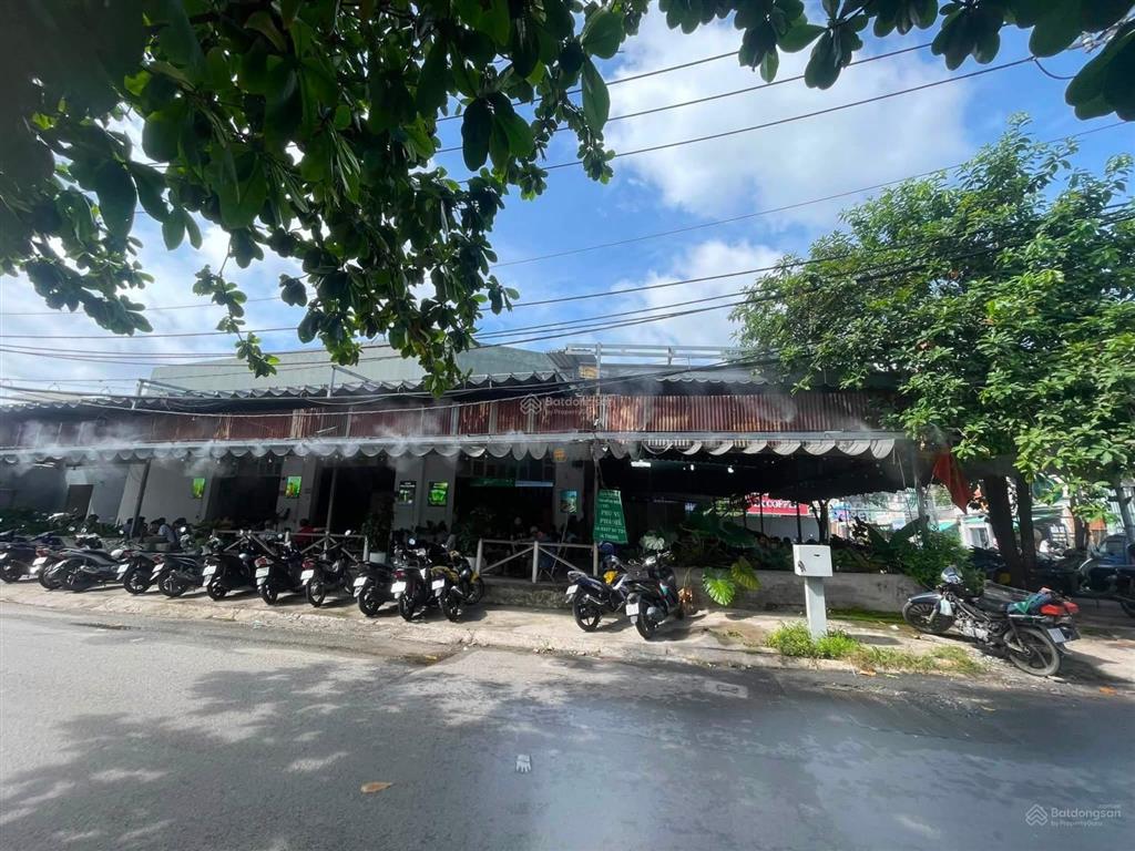 Lô góc 2 mặt tiền  trần văn mười, xuân thới sơn  430m2  đang có dòng tiền cho thuê 25tr/tháng.