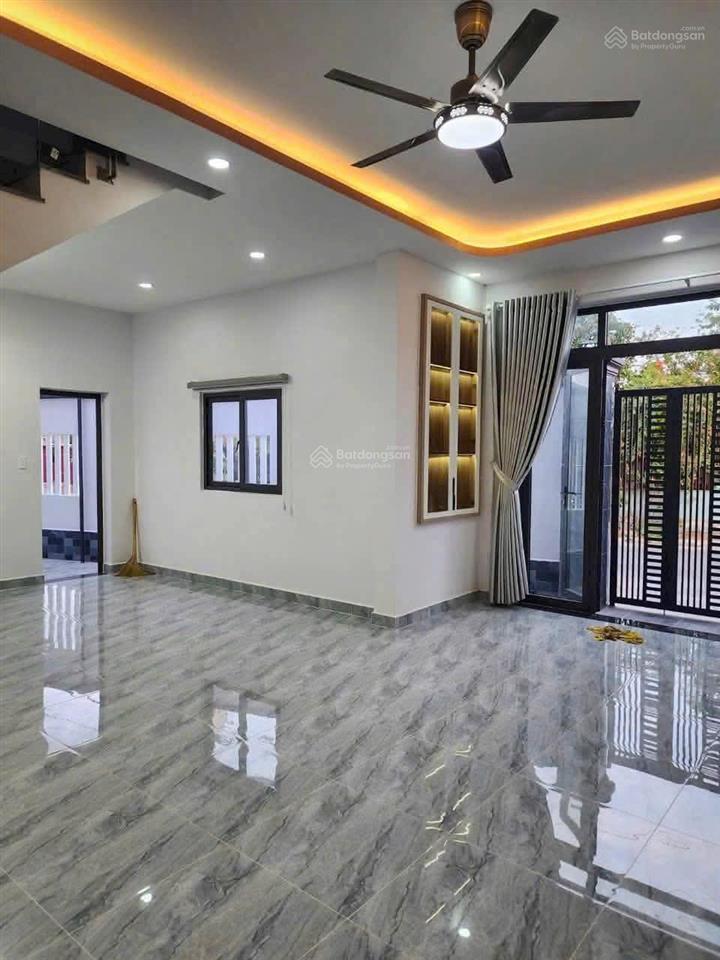Mặt bằng kd  trần văn mười, hóc môn  đường xe tải né nhau 10m  180m2  xây mới 100%