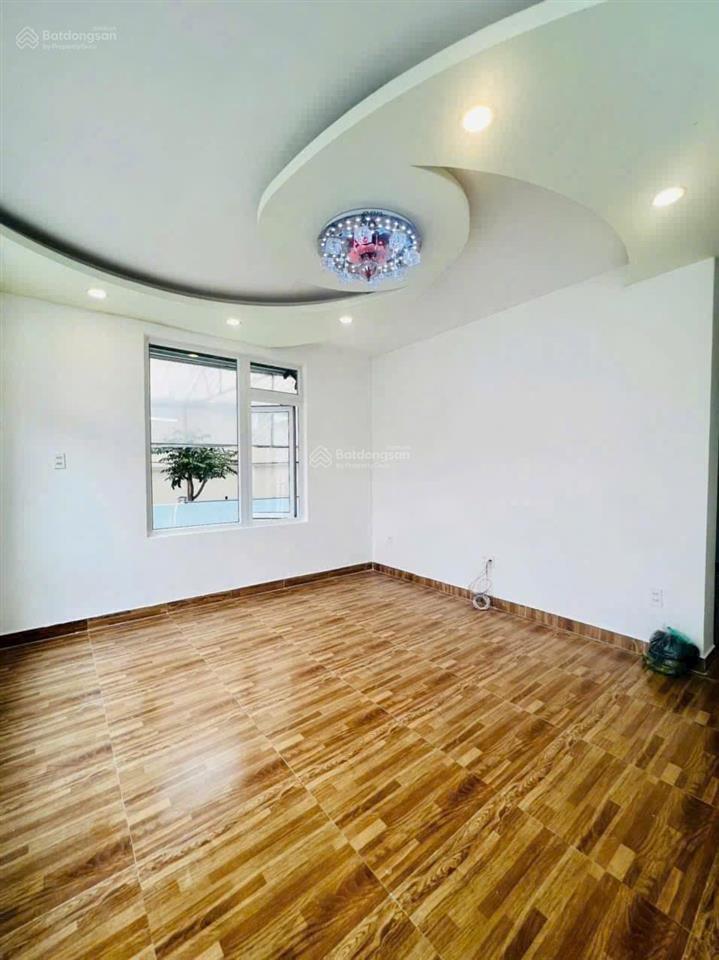 Cần bán nhà lầu 240m2 nguyễn an ninh p6 đl giá tốt