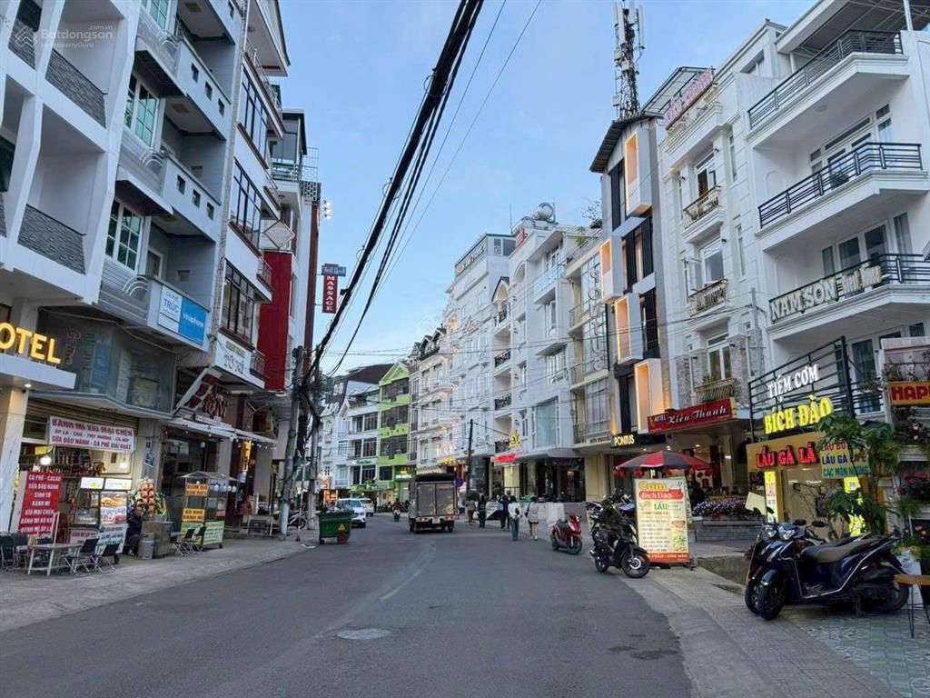 Bán đất tặng nhà ngay trung tâm chợ hoà bình  nam kỳ khởi nghĩa p1  đl