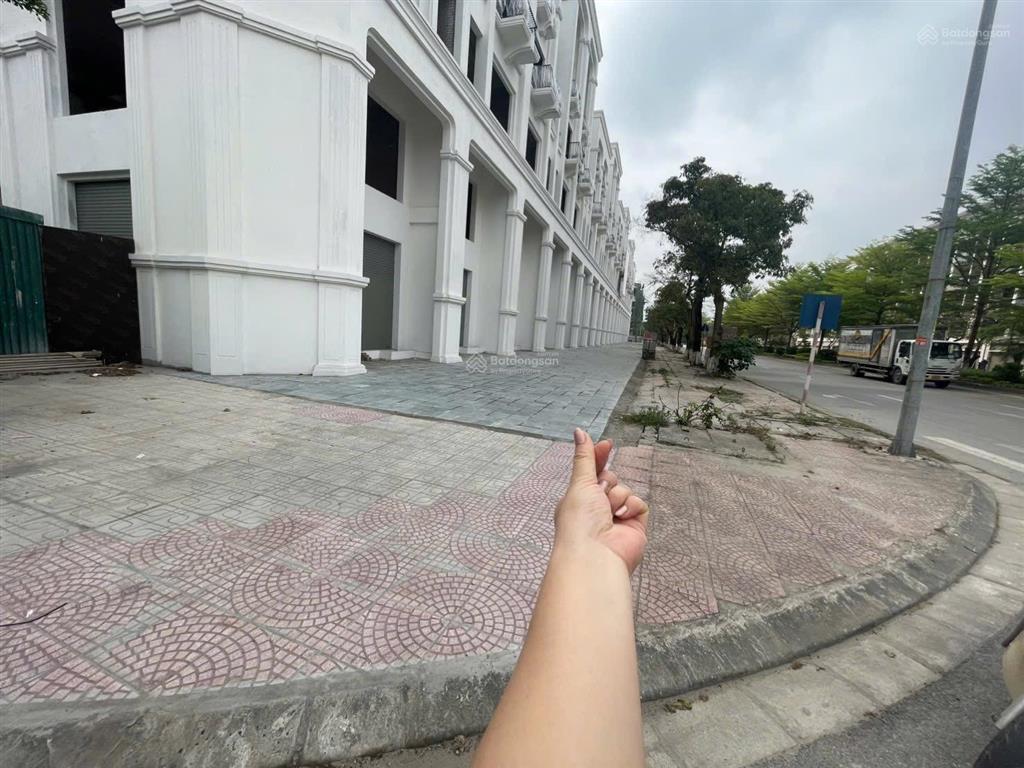 Chính chủ bán shophouse lk3 vườn hồng từ sơn garden city