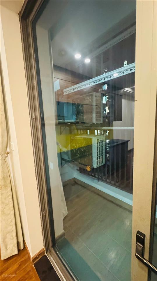Giảm sâu còn 7.4 tỷ căn 3pn 81m2, ban công nam, toà b sky central 176 định công, full nội thất
