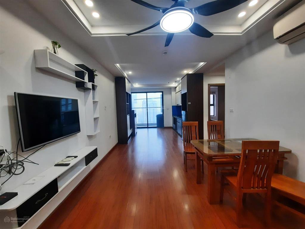 Bán căn hộ 2pn tòa b sky central  69m2, tầng trung, ban công hướng đông