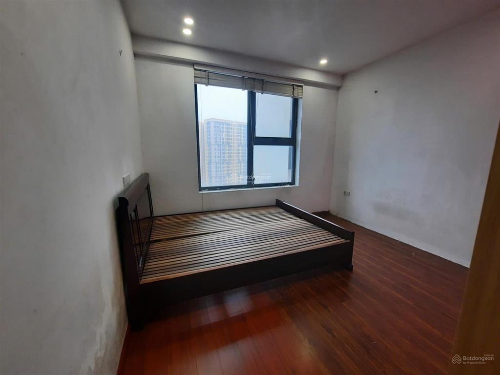 Bán căn hộ 2pn tòa b sky central  69m2, tầng trung, ban công hướng đông