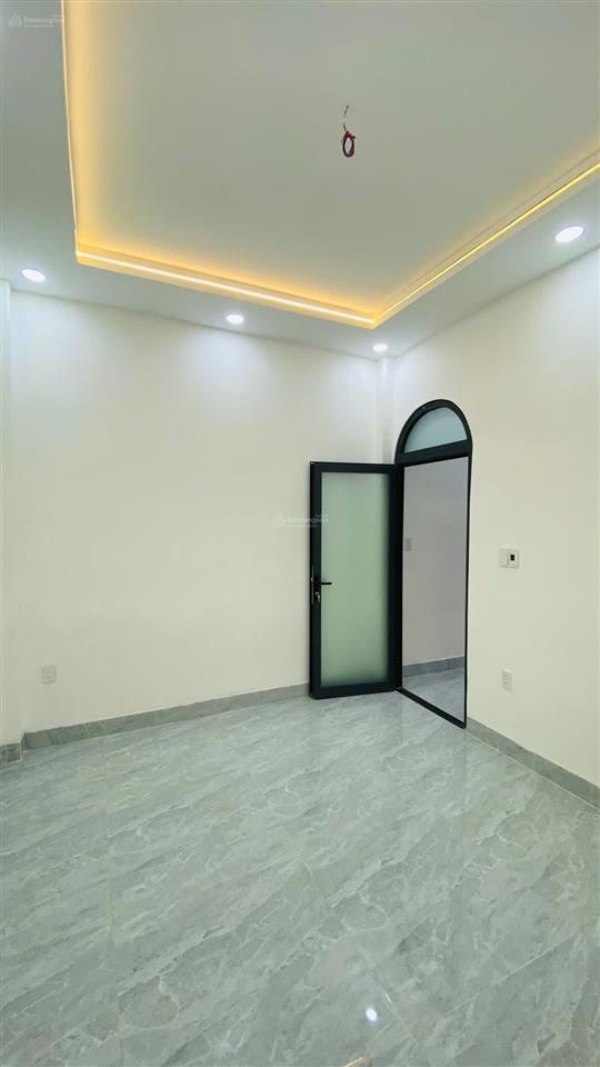 Chủ ngộp giảm chào bán gấp siêu phẩm 2 tầng dt 4x14  hẻm oto 8m hương lộ 2, bình tân  chỉ 5ty29