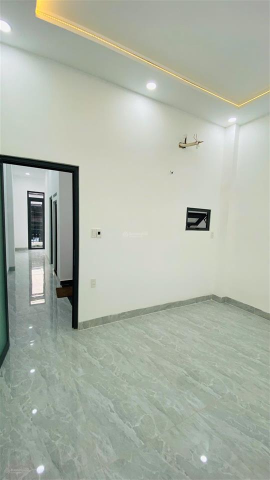 Chủ ngộp giảm chào bán gấp siêu phẩm 2 tầng dt 4x14  hẻm oto 8m hương lộ 2, bình tân  chỉ 5ty29