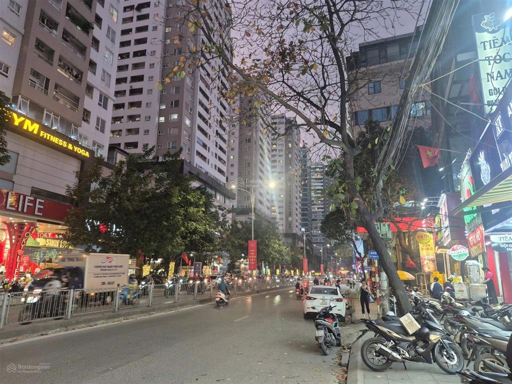 Bán nhà mặt phố vũ trọng phụng, 20 tỷ,4 tầng kinh doanh đỉnh