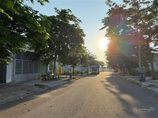 Chủ bán gấp lô đất 125m2 mặt tiền đường nb8a kcn vsip 2 giá 970tr, sẵn sổ