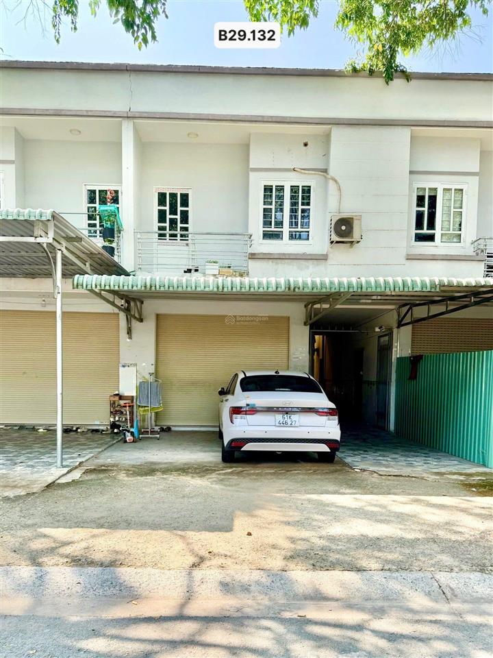 Bán gấp dãy trọ 150m2 mt đường nhựa n5 khu chợ đêm bàu bàng giá 1 tỷ 450, thu nhập 7tr/th, sẵn sổ
