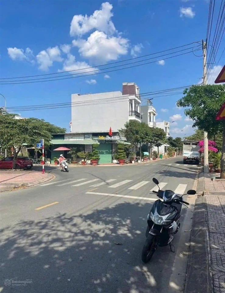 Cần bán đất 78m2 giá 1 tỷ 850 trong khu nhà ở phúc đạt, gần kcn vsip 1, đường nhựa 7m, sẵn sổ