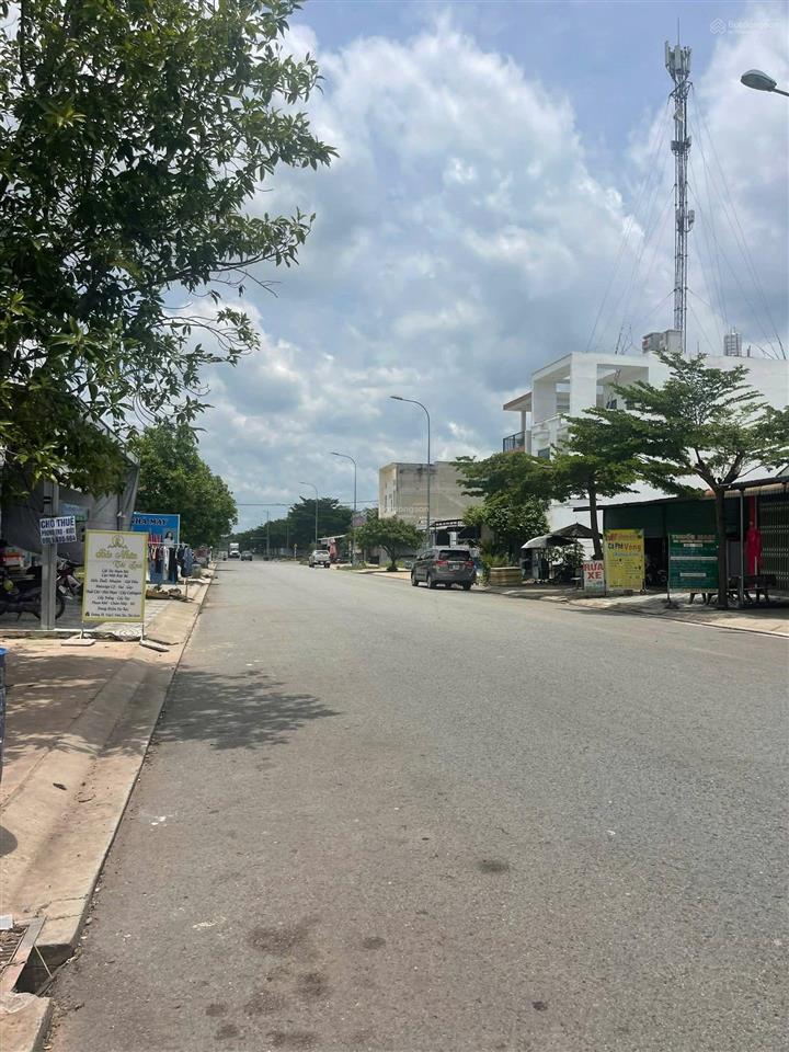 Bán đất cho thuê mặt bằng 160m2 giá 1 tỷ 560 dòng tiền 7tr/th đường nhựa 12m sát kcn vsip 2, shr