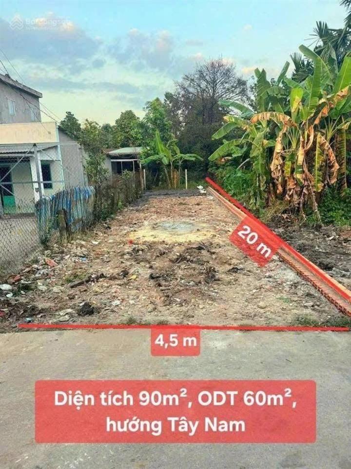 Ngộp đất 90m2 giá 1 tỷ 650 sát chợ búng, đường bê tông bình nhâm 31 thông 2 đầu, sẵn sổ