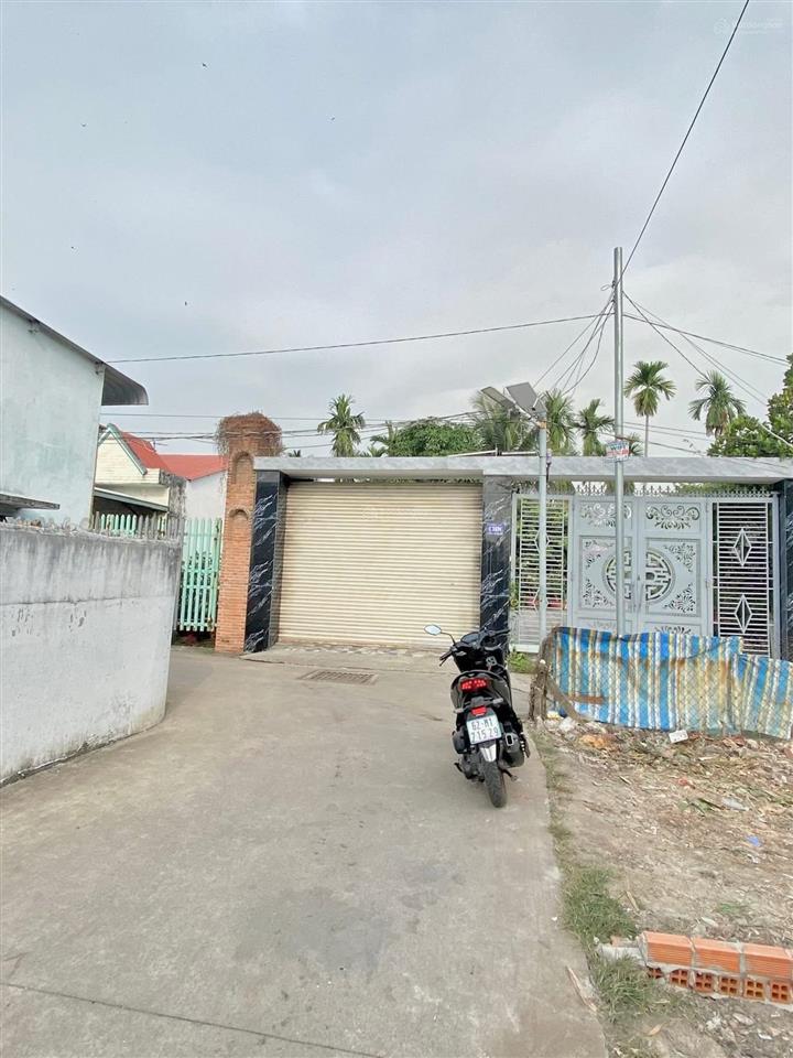 Ngộp đất 90m2 giá 1 tỷ 650 sát chợ búng, đường bê tông bình nhâm 31 thông 2 đầu, sẵn sổ