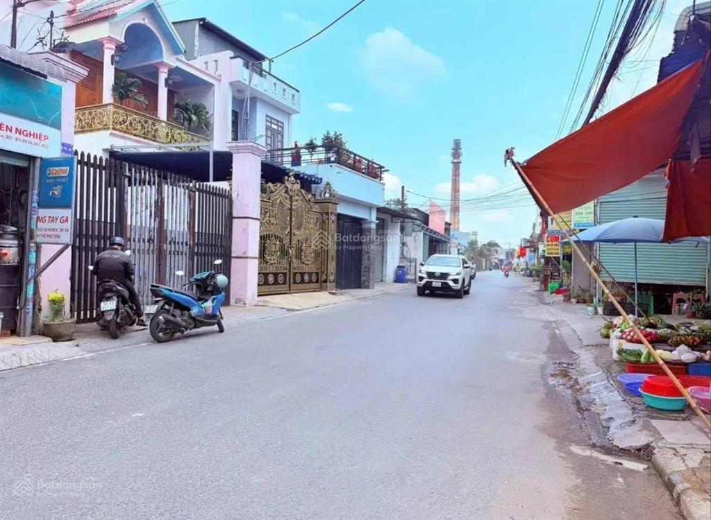 Cần bán đất 143m2 mt kinh doanh đường vũng thiện gần chung cư phú đông sky shr