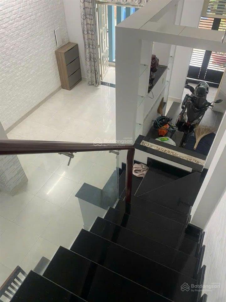 Bán nhà bình chánh gần quốc lộ 1a 80m, đang cho thuê 7tr/ tháng, hẻm xe ba gác, shr