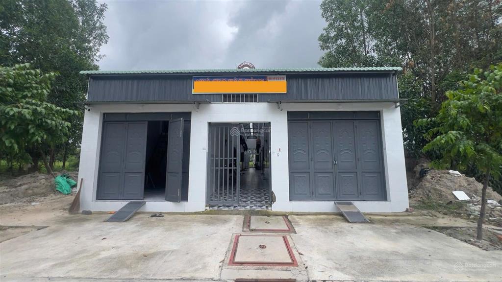 Cần bán dãy trọ 300m khu tđc becamex giá 1 tỷ 150, đang cho thuê 22tr/tháng, sổ sẵn