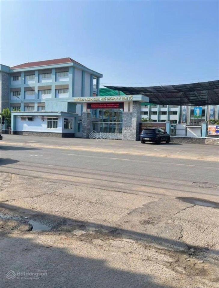 Chủ cần bán gấp lô đất 75m2 giá 2 tỷ 150 gần ngã 6 an phú, đường bê tông rộng 5m, sổ sẵn