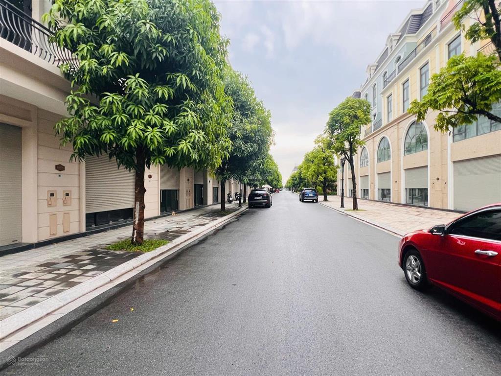 Em cần bán căn sao biển 65m2  mặt tiền 5m gần công viên, gần vincom