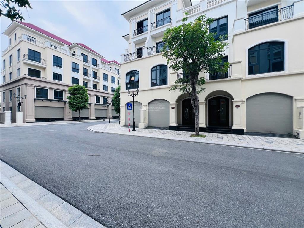 Biệt thự san hô  có gara oto  hướng đông nam  định nghĩa về một tổ ấm !