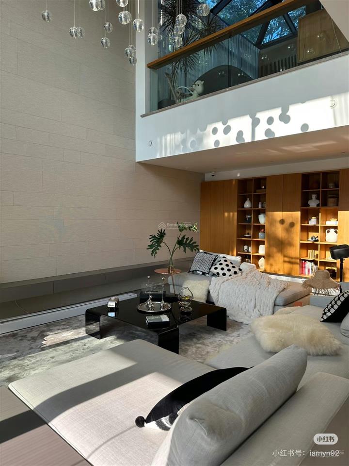 Bán gấp biệt thự 60m2 tại sun hà nam, 5tỷ4 phân lô, lexus đỗ cửa, 1 hầm 4 tầng nổi