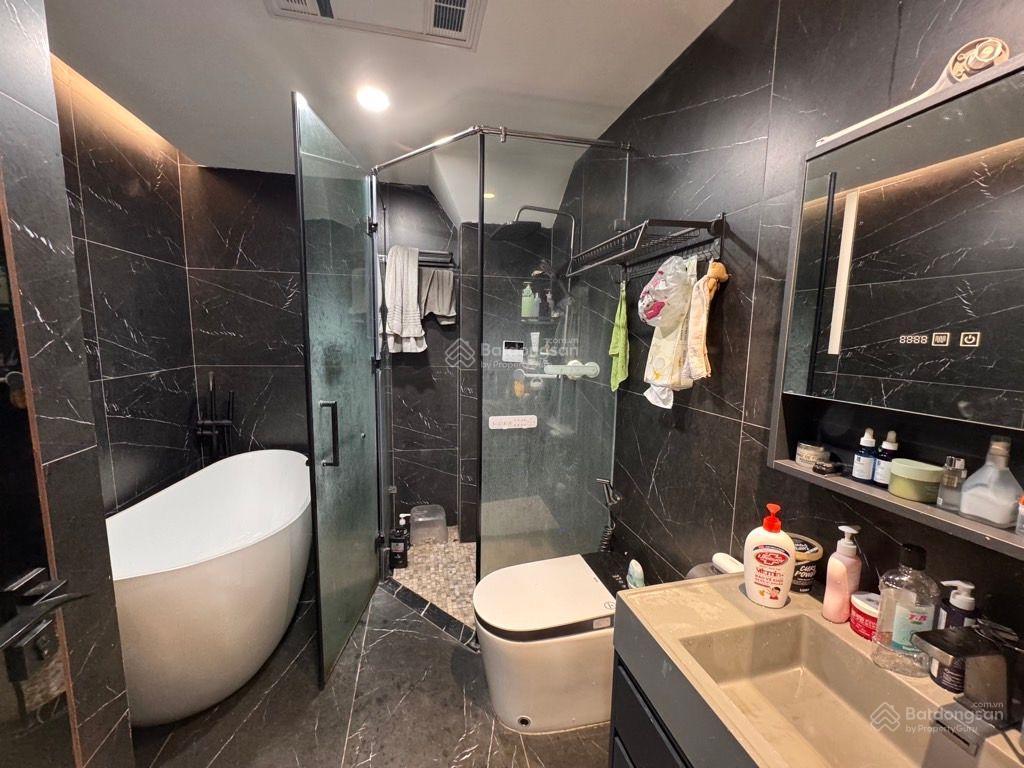 Cổ nhuế  12 tỷ  50m2 x 6 tầng  ngõ thông ô tô tránh dừng đỗ ngày đêm  thang máy  lô góc.