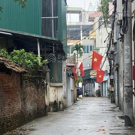 Cổ nhuế  71m2 ( đất )  ô tô tránh  mặt tiền 5m  giá đầu tư 12,5 tỷ.