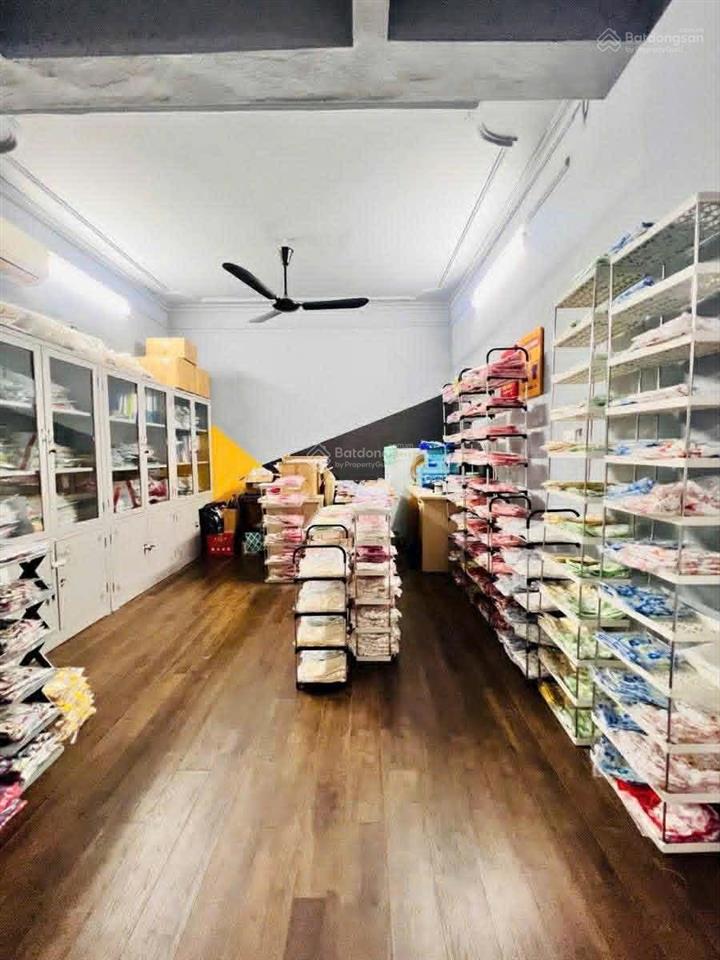 Đống đa  hà nội 52m  phân lô, 2 ô tô tránh (gara)23.8 tỷ