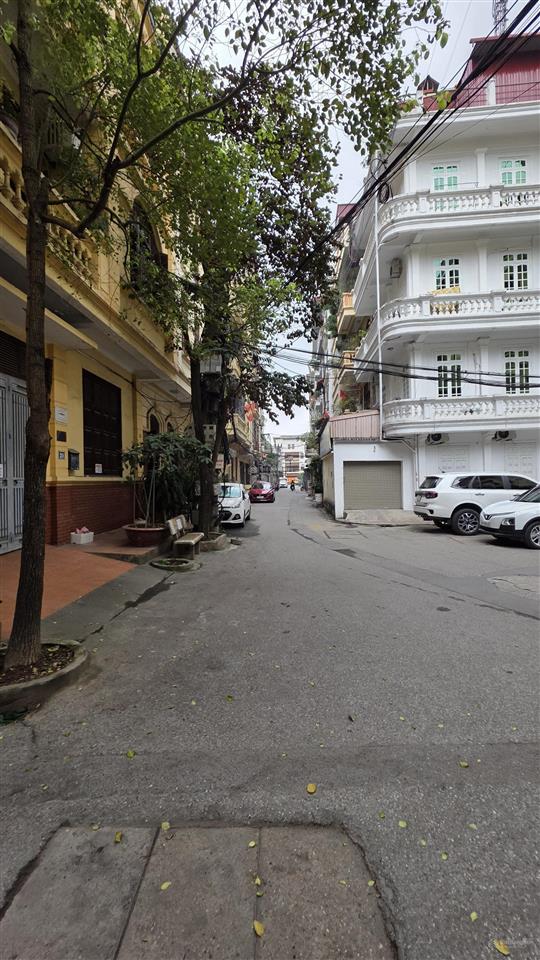 390tr/m 19,5tỷ nguyễn phong sắc 50m mt6m gara gần phố ngõ thông