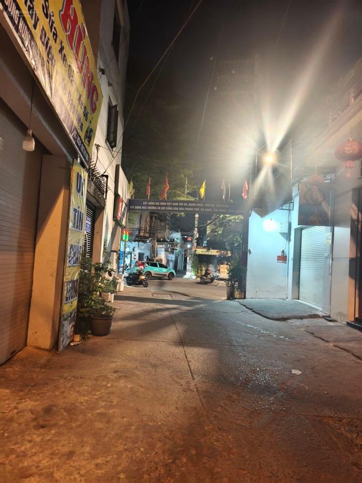 Giảm còn 3.7tỷ, bán nhà đẹp 2 tầng btct song hành quận 12  gần cầu tham lương  shr