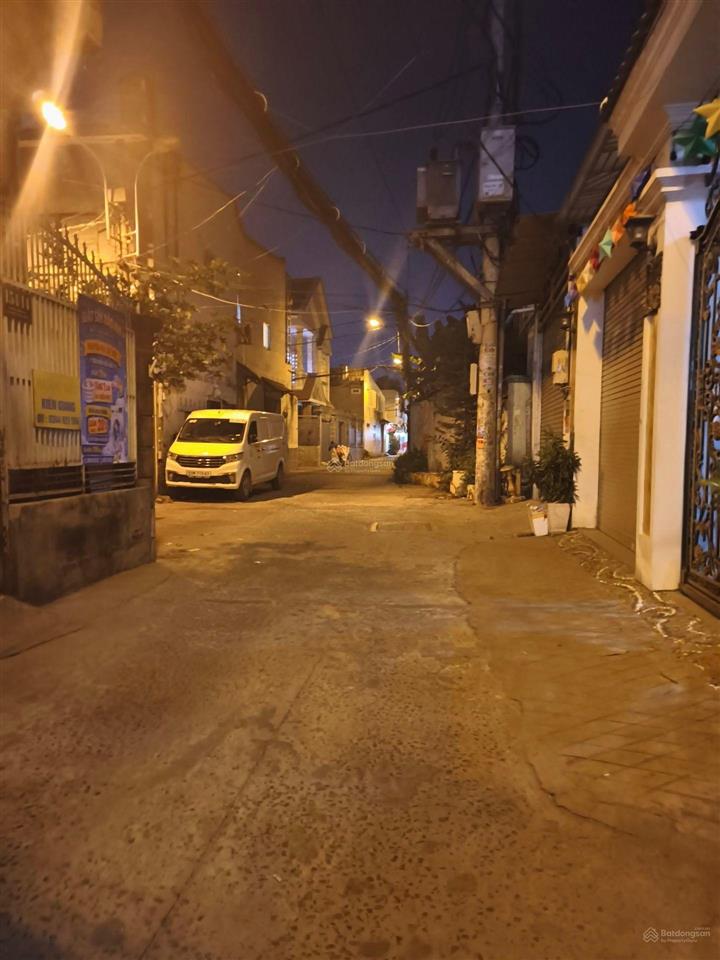 Giảm còn 3.7tỷ, bán nhà đẹp 2 tầng btct song hành quận 12  gần cầu tham lương  shr